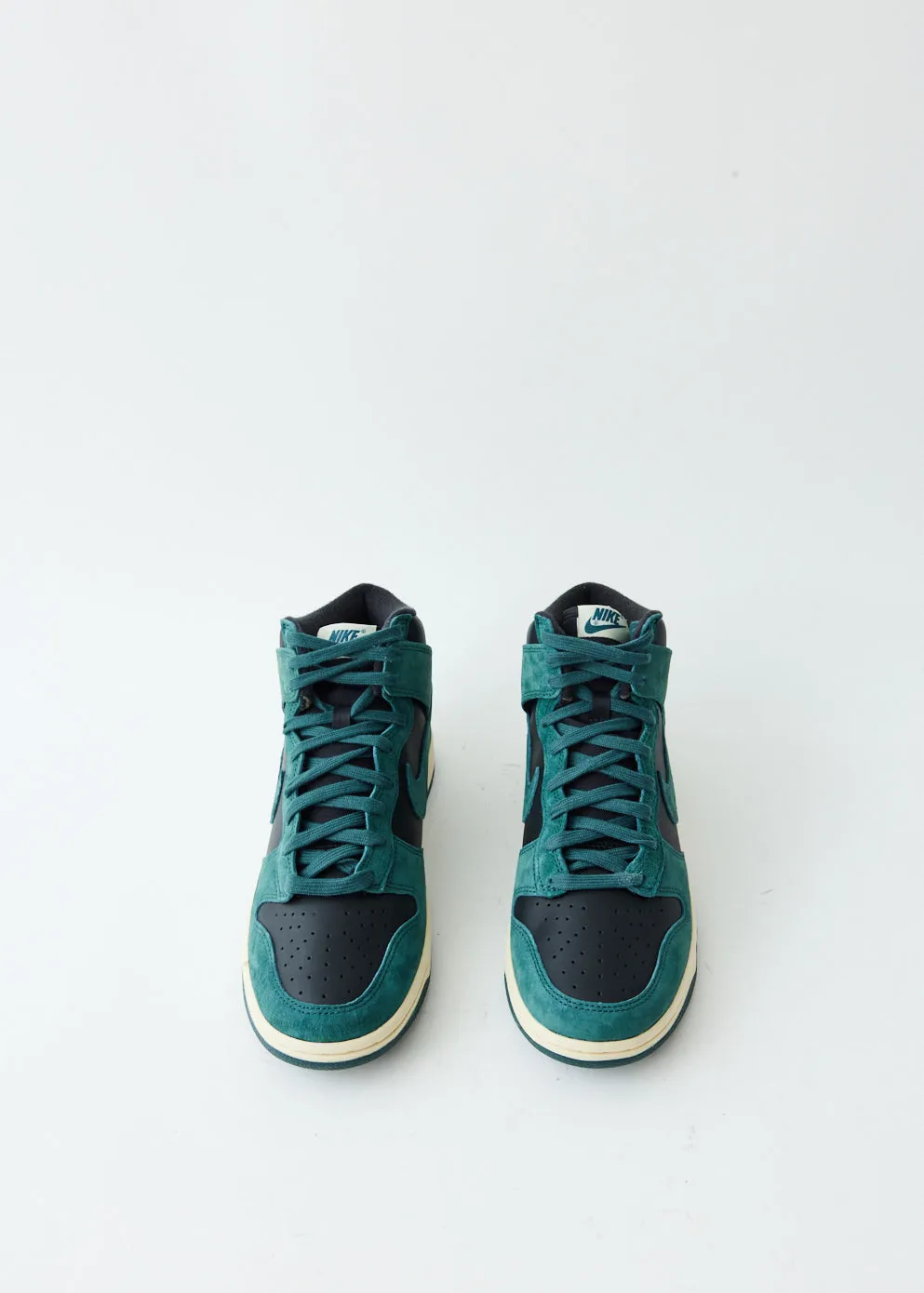 Dunk High Retro Premium Sneakers