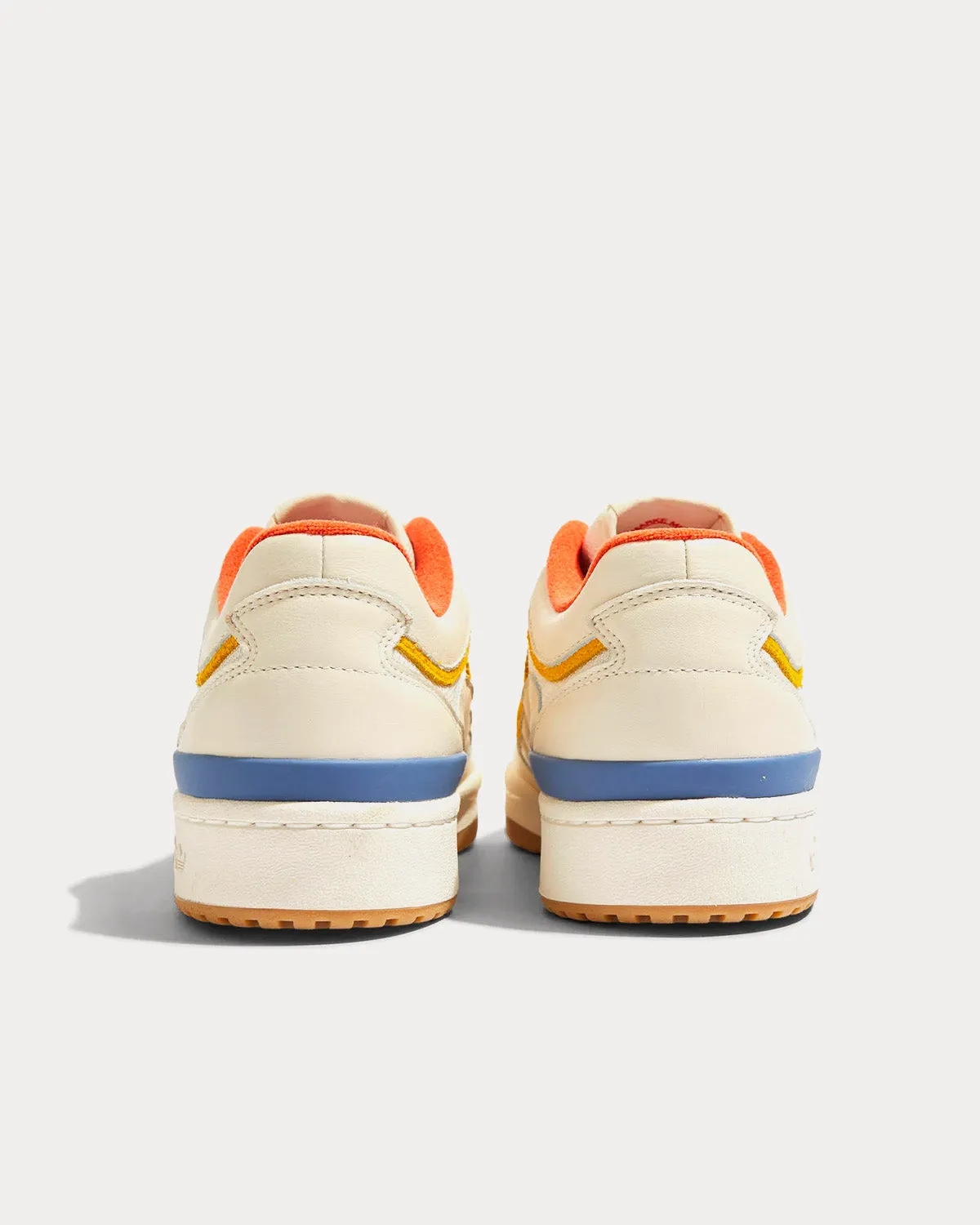Forum Low White / Gloamb / Hazyel Low Top Sneakers
