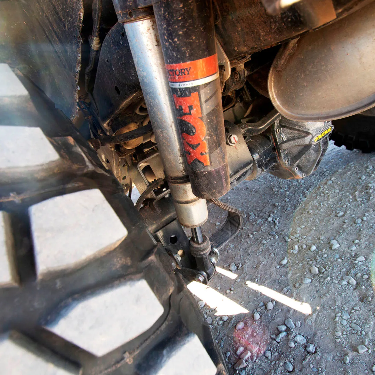 Fox 2.5 Factory Series Reservoir Shocks Front Pair for 2006-2008 Dodge Ram 1500 4WD Extended Cab