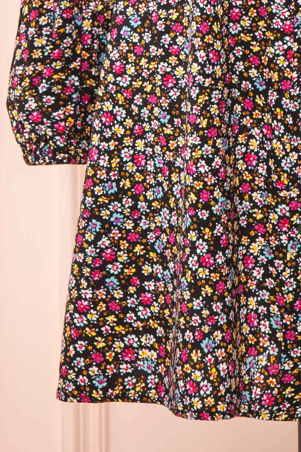 Hitomi | Short Floral Pattern Button-Up Dress