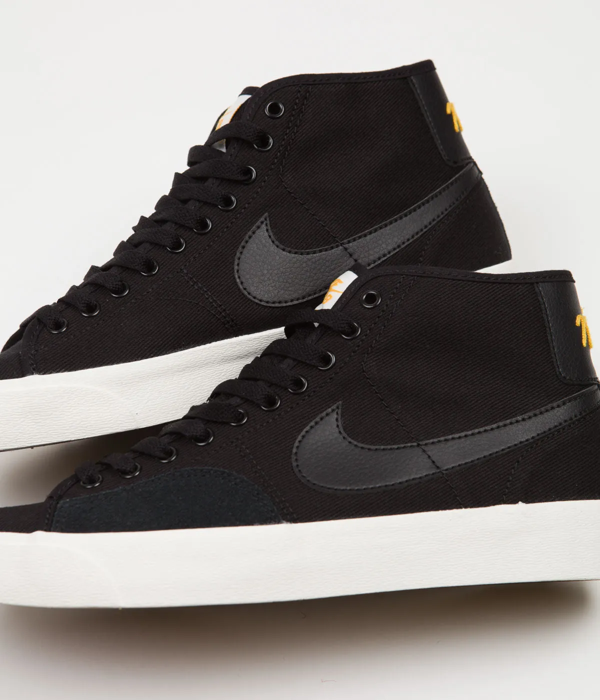 Nike SB Blazer Court Mid Premium Shoes - Black / Black - Black - Sail