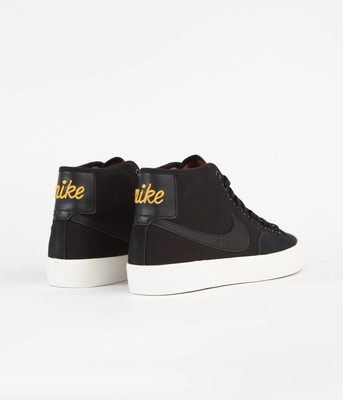 Nike SB Blazer Court Mid Premium Shoes - Black / Black - Black - Sail