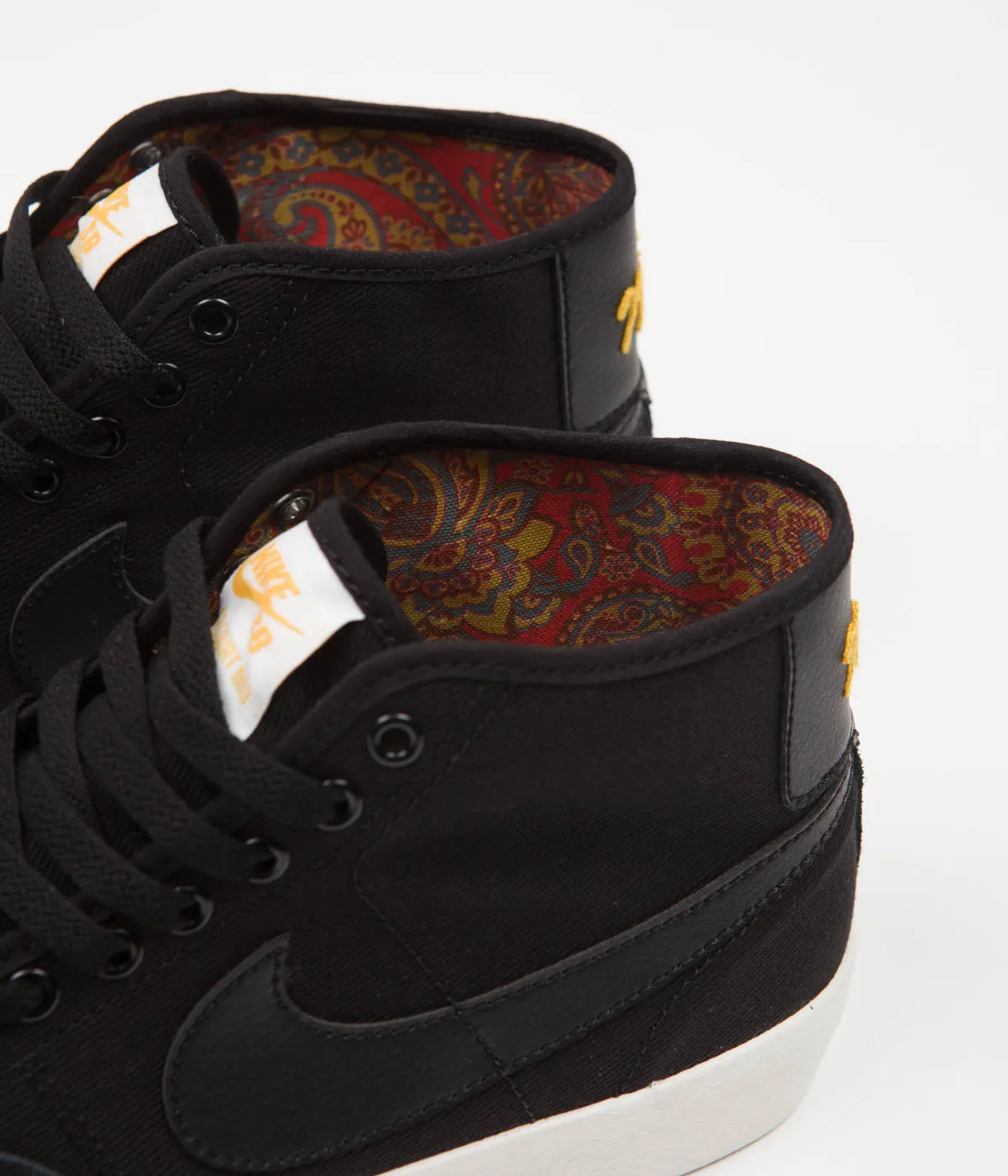 Nike SB Blazer Court Mid Premium Shoes - Black / Black - Black - Sail