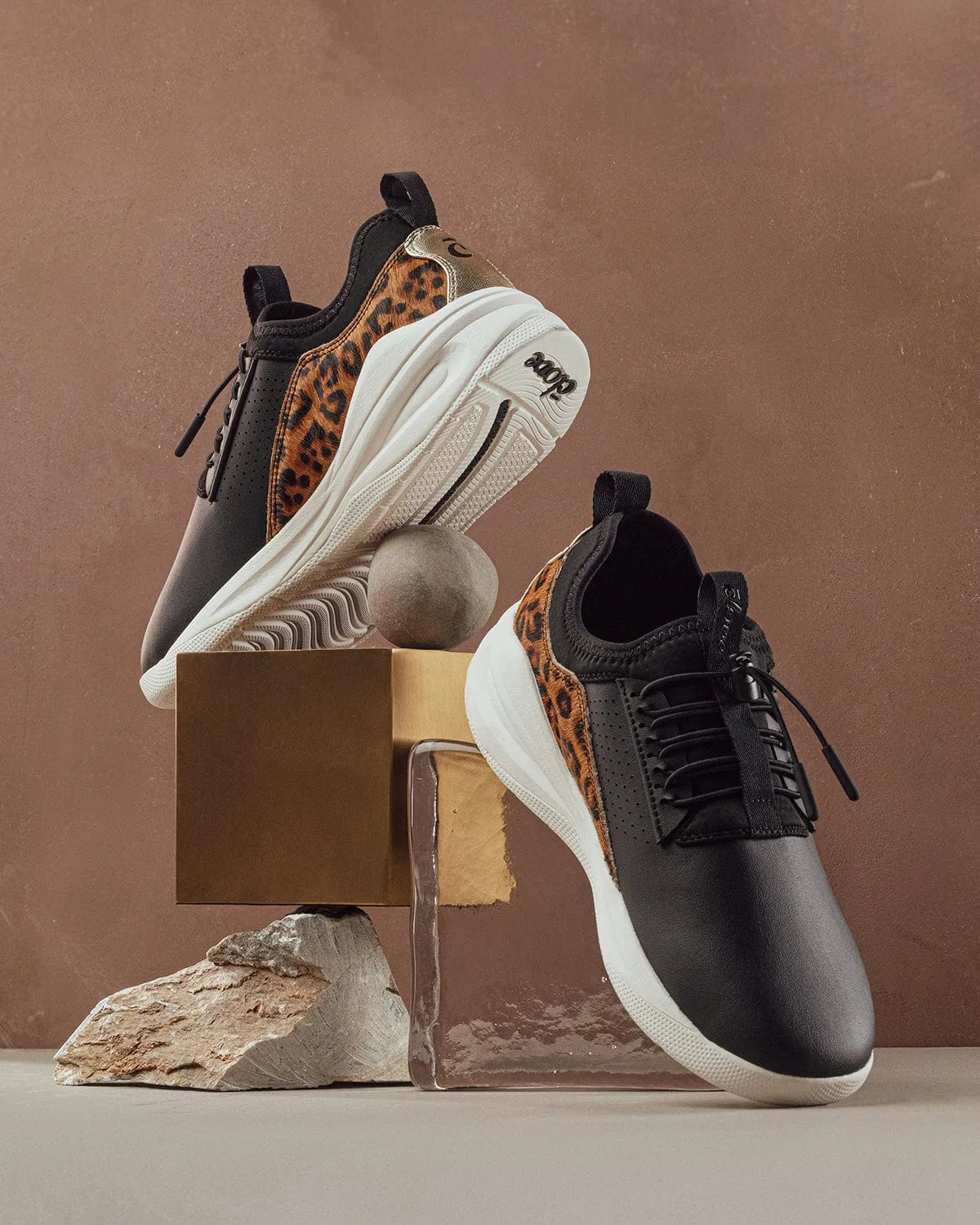 Women's Classic LX - Black / White Leopard