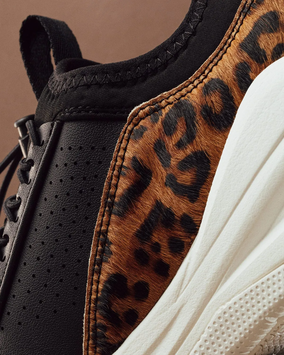 Women's Classic LX - Black / White Leopard